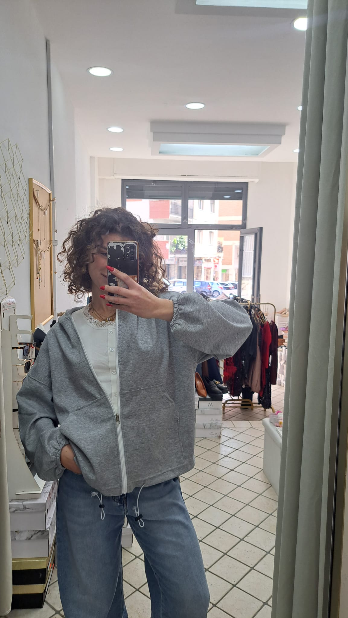 Felpa con zip e cappuccio