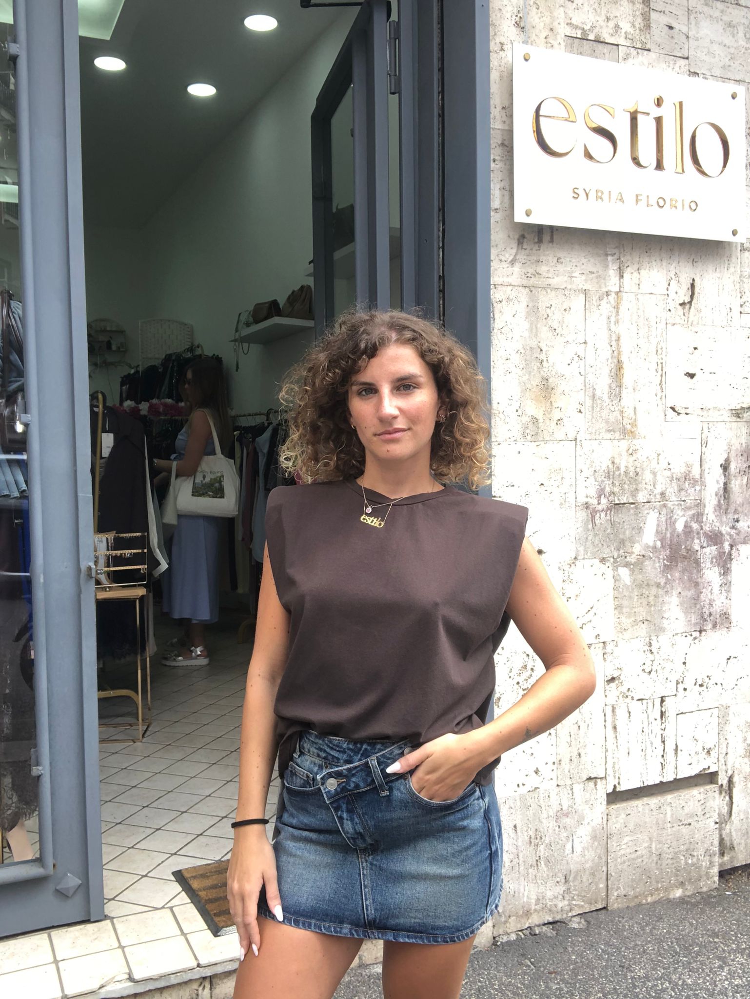 Maglia giromanica con spalline