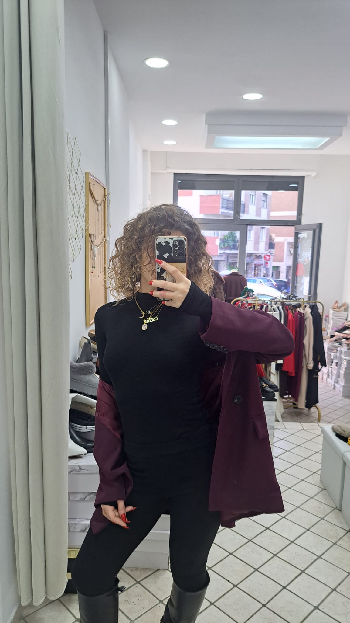 Body a mezzo collo con manica a guanti