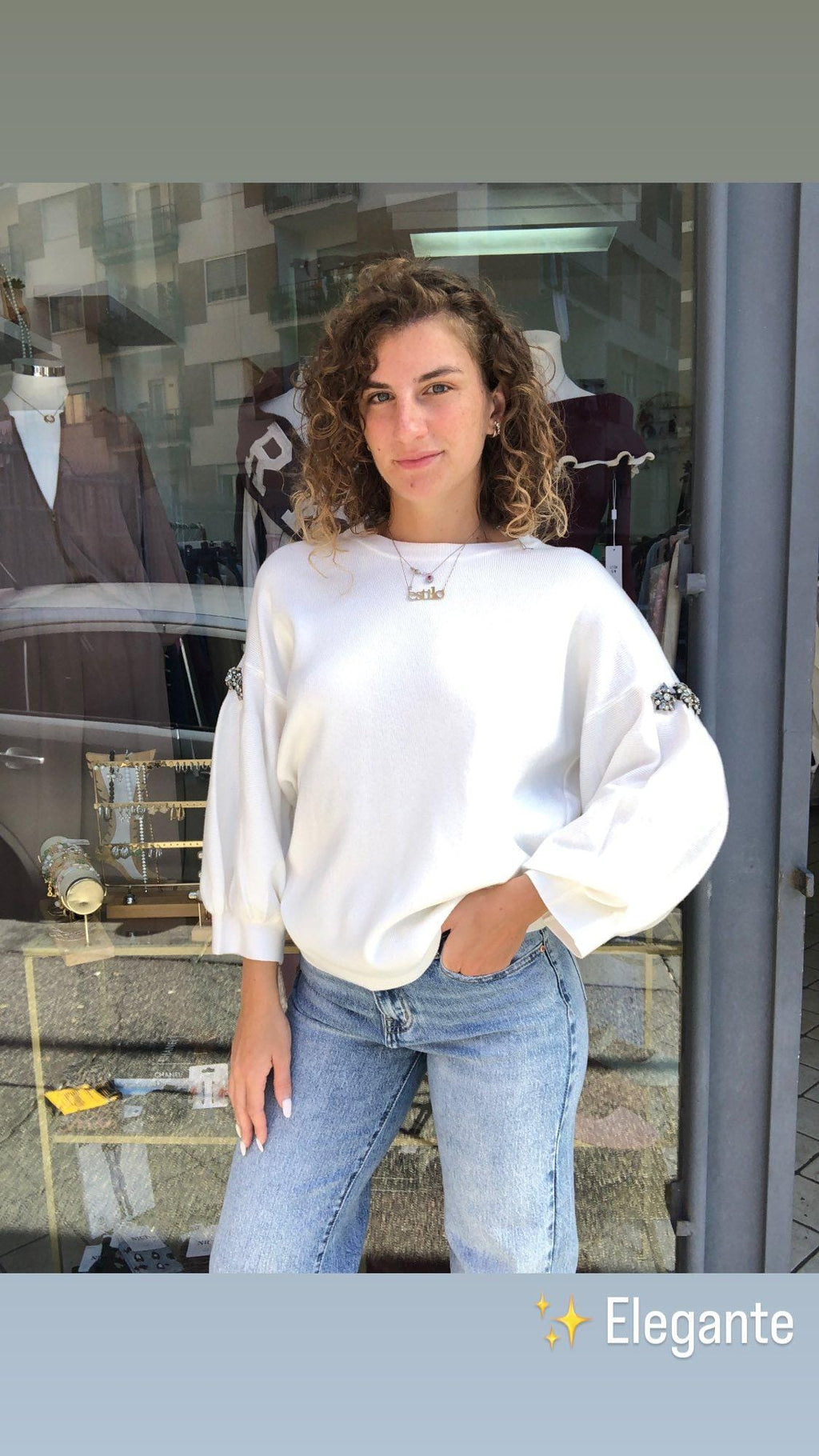 Maglione con dettaglio gioiello