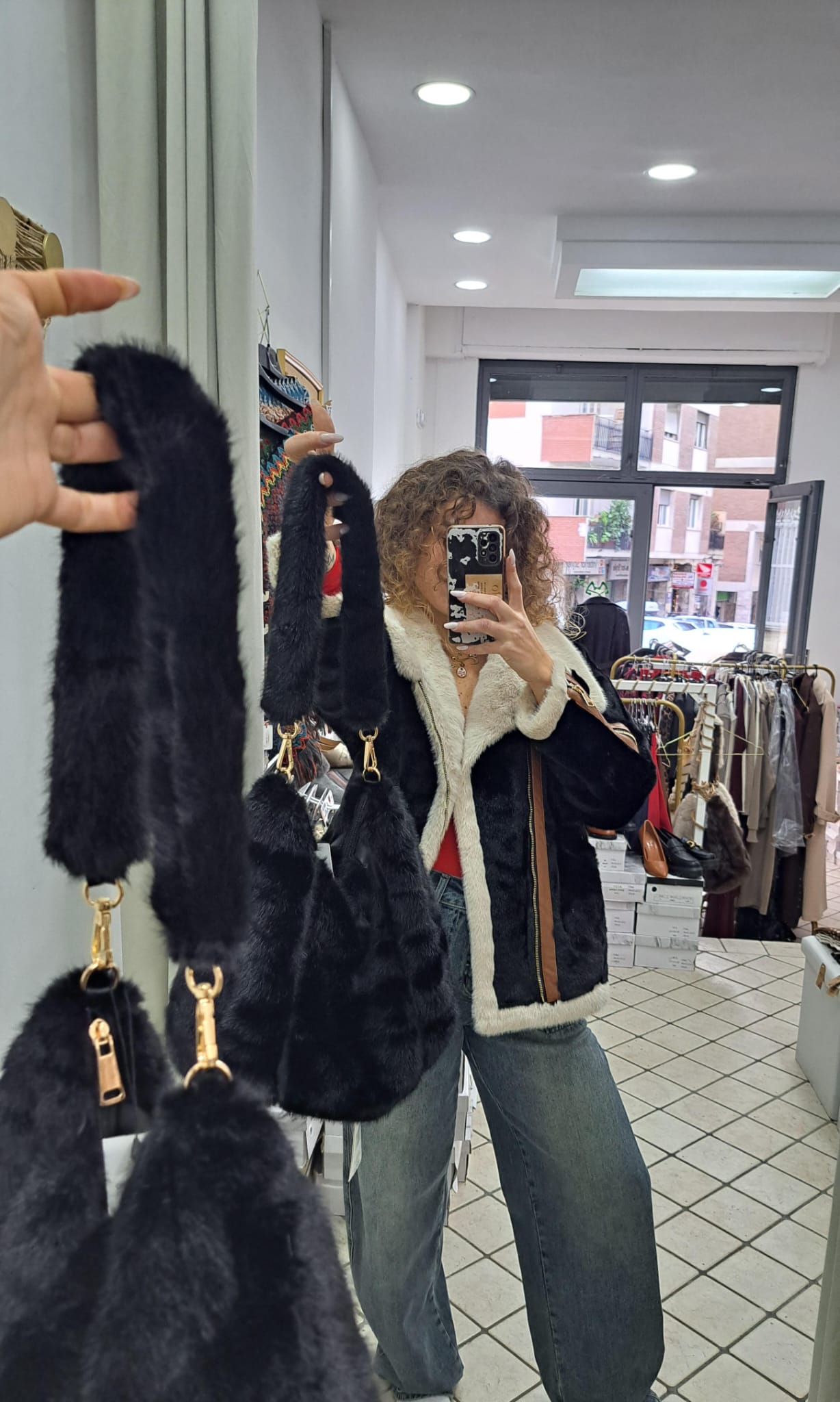 Borsa pelliccia con tracolla