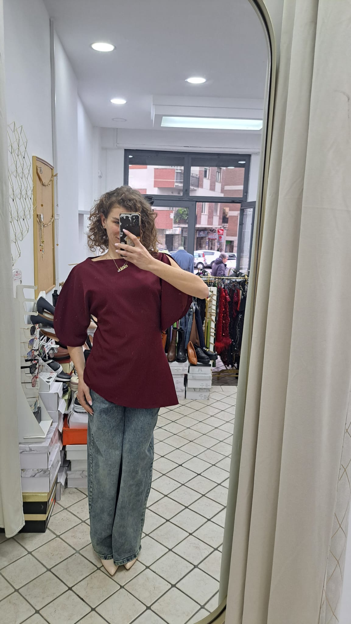 Maglia con manica particolare