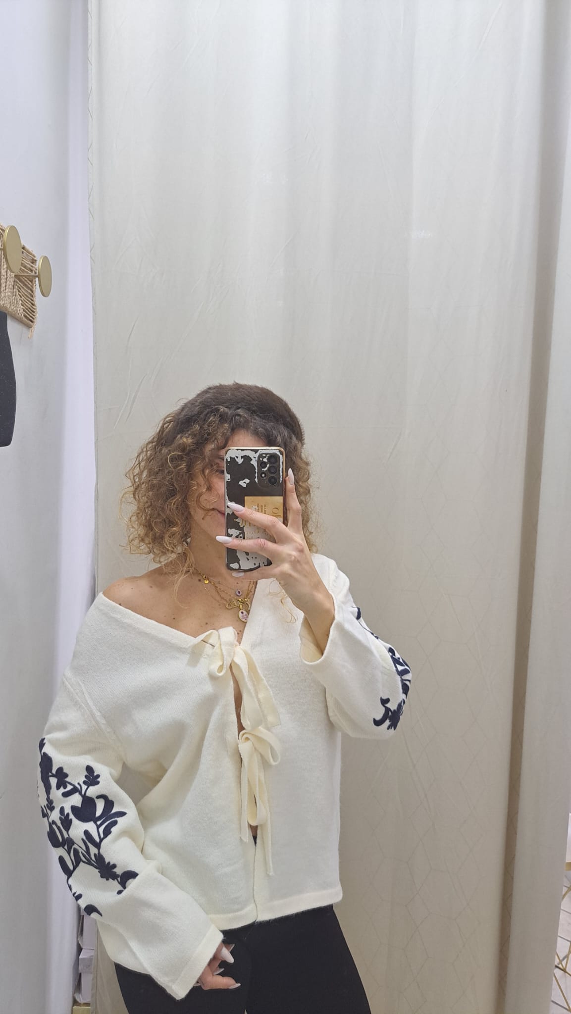 Cardigan con dettagli sulle maniche