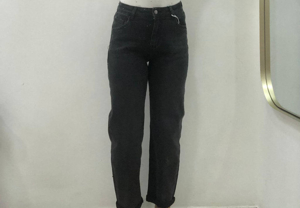Jeans con strass applicati