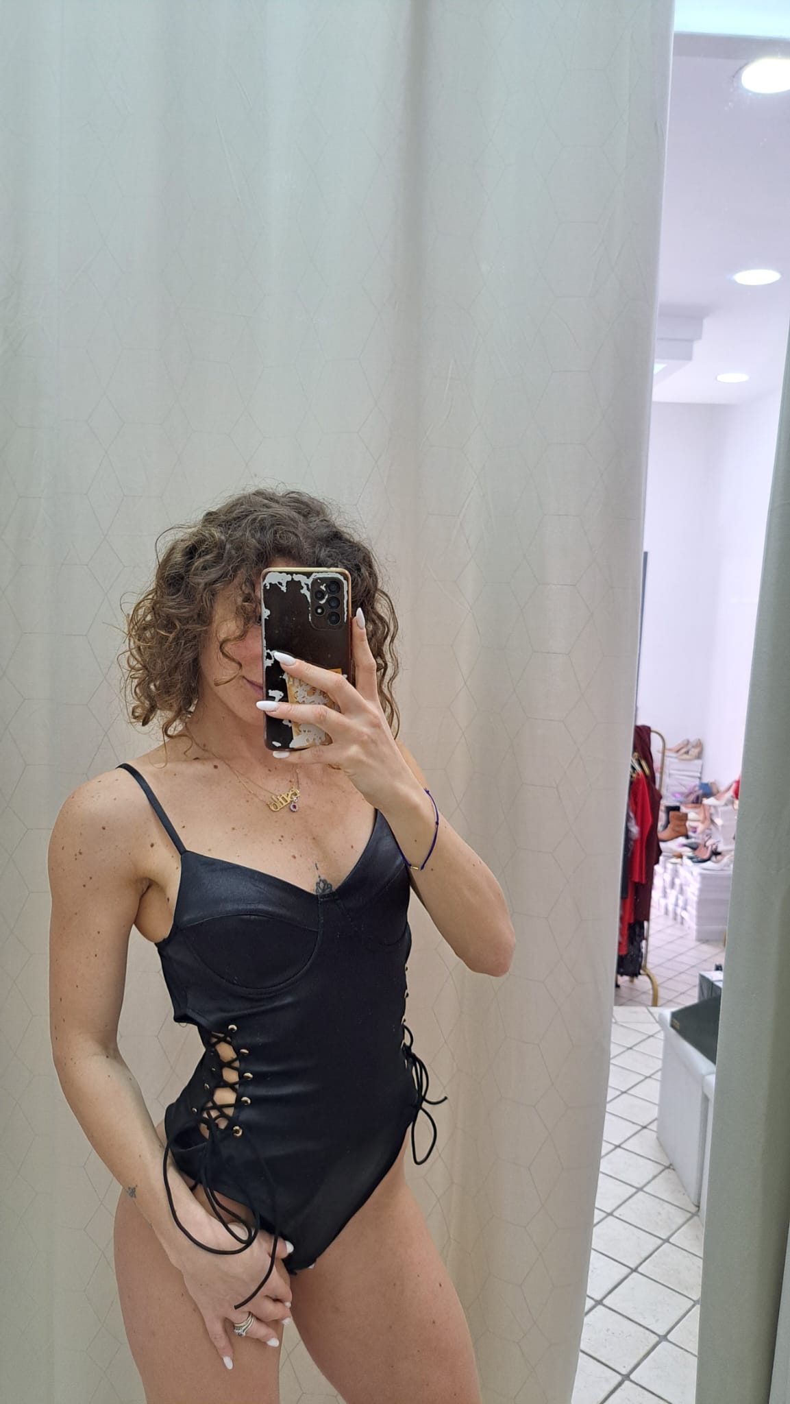 Body satin